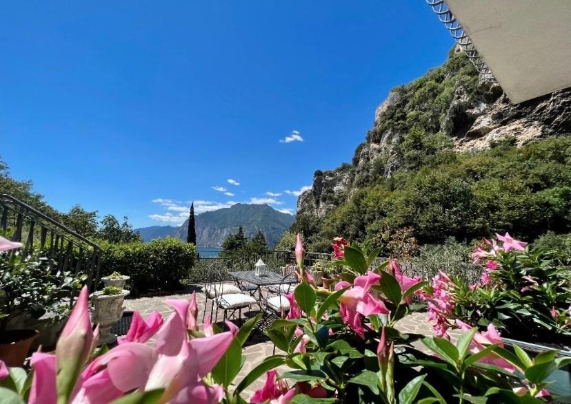 Viewlake Apartment Torbole Sul Garda Exteriör bild