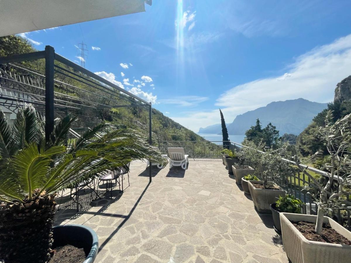 Viewlake Apartment Torbole Sul Garda Exteriör bild